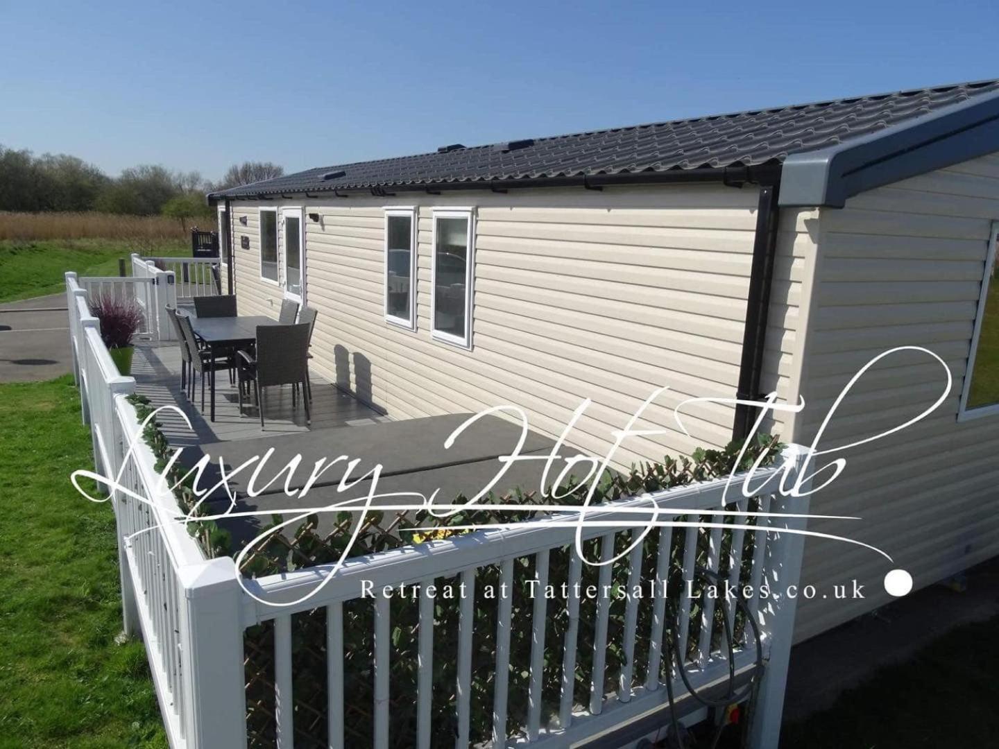 Villa Luxury Hot Tub Retreat Tattershall Exterior foto